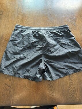 Eddie Bauer Women's High-Rise Workout Shorts — Black